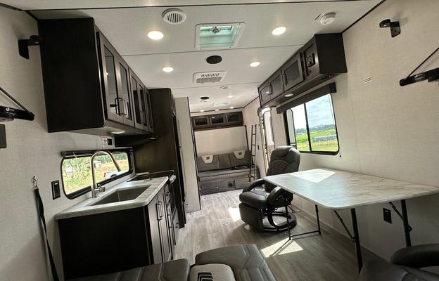 2024 GRAND DESIGN MOMENTUM MAV 22MAV
