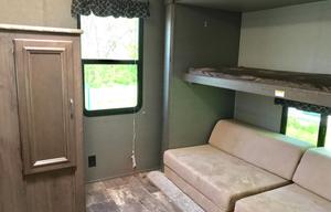 Keystone Passport 3320BH