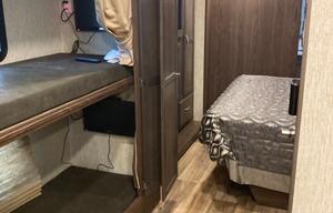Sir Sleeps-A-Lot 2019 Coachmen Mirada 35BH Bunks