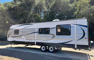 Peter and Alison's Family Getaway RV 2017 Salem