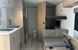 2025 Coleman Lantern 17B RV rental photo 9