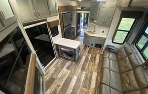 2021 Keystone RV Fuzion 424