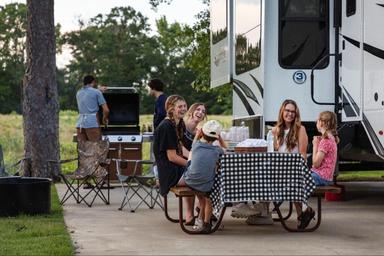 Woodland Creek RV Park