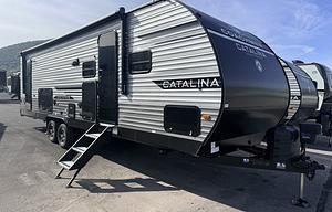 NEW 2026 Coachmen Catalina Legacy Edition 273DBH