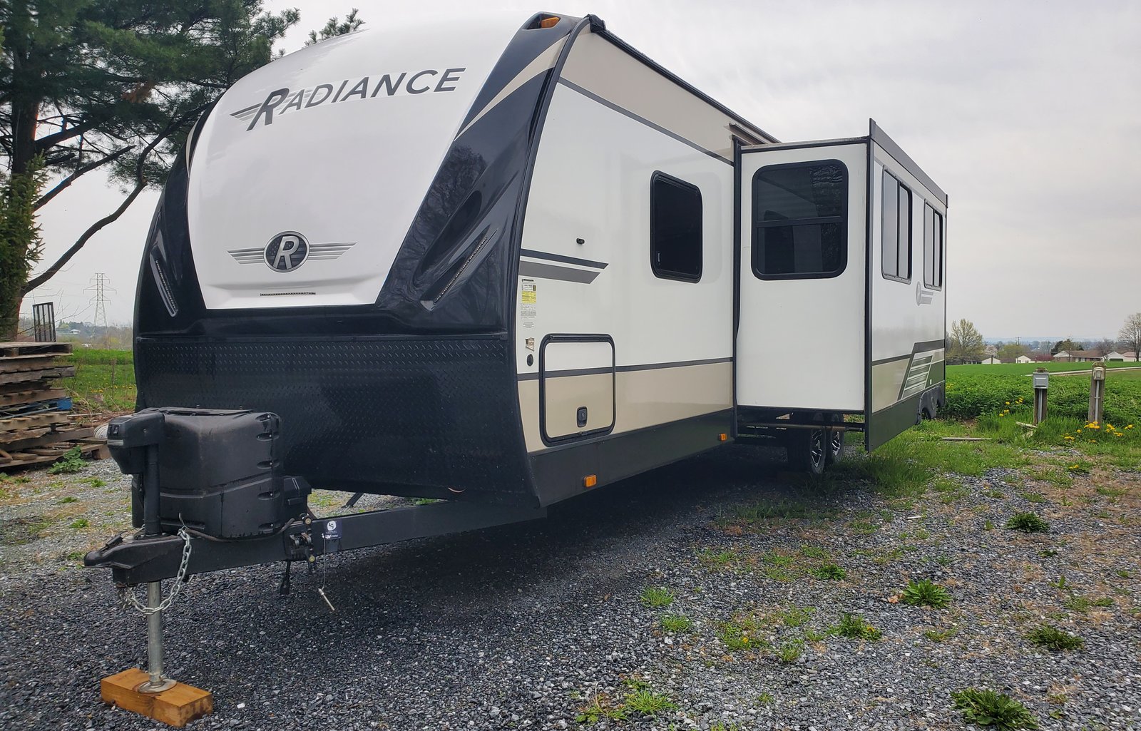2021 Radiance Ultra Lite 28QD