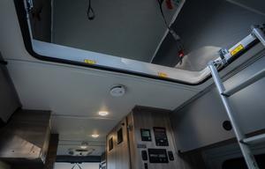 2023 Winnebago Solis 59px w/generator off - grid