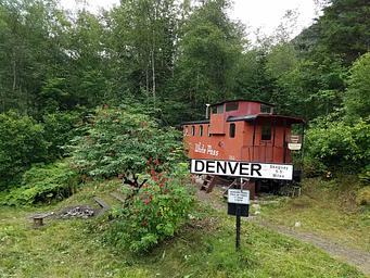 J13, Loop: AREA DENVER CABOOSE CABIN