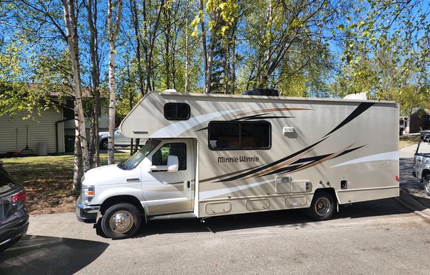 2016 Winnebago Minnie Winnie 25B