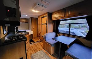 2015 Thor Motor Coach Chateau 24C