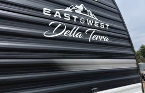 DOLLY | 2025 Della Terra Bunkhouse | Sleeps 8