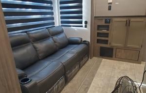 Campers Delight TOYHAULER