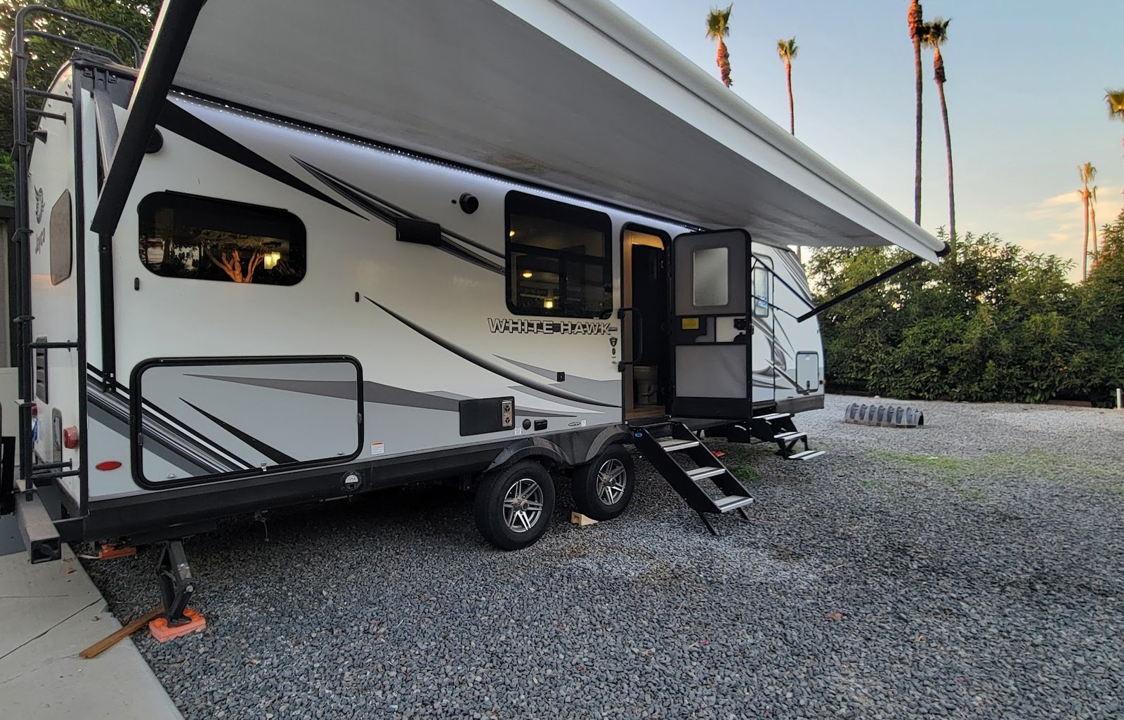 NOMI: 2022 Jayco White Hawk