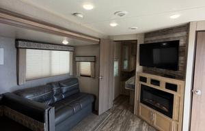 2020 Coachmen RV Catalina Legacy 293QBCK (7682)
