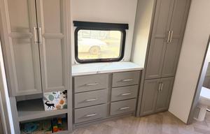 2025 Luxury Family Fifth Wheel - Arrive & Relax