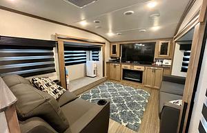 2023 Forest River Sabre 37FLH
