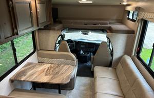 2020 27 ft Cozy Cruiser
