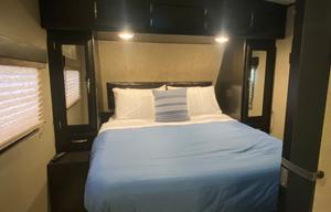 2017 Grand Design Imagine 2800BH RV rental photo 3