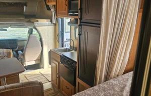 Easy Handling, Epic Adventures! 21 ft Motorhome