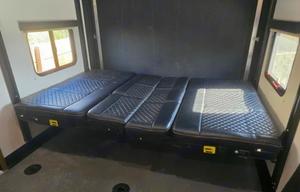 2020 Keystone RV Impact Omne2487