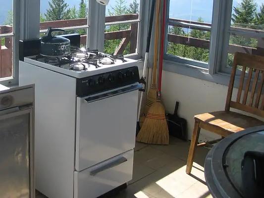 001, Loop: AREA YAAK MTN. LOOKOUT RENTAL
