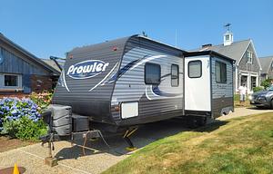 2018 Prowler 26P RBK RV rental photo 4