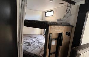 2025 Cherokee Grey Wolf 26DBH RV rental photo 6