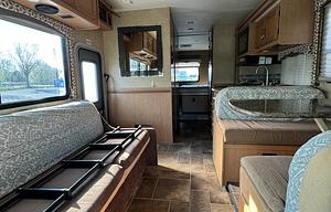 2016 Thor Motor Coach Four Winds 29G. "Let's Go!"