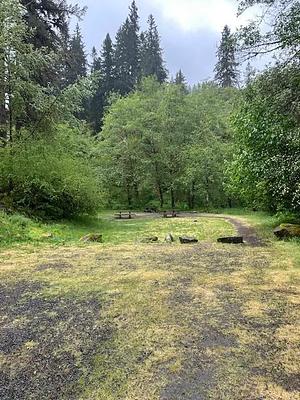 Rocky Bend Group Site, Loop: