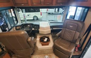 2018 Fleetwood Fleetwood Bounder RV rental photo 3