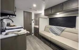 2025 Grand Design Transcend 151Bh RV rental photo 3