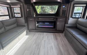 2021 Grand Design Solitude 382WB RV rental photo 26