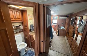 2011 Damon Challenger 368 RV rental photo 13