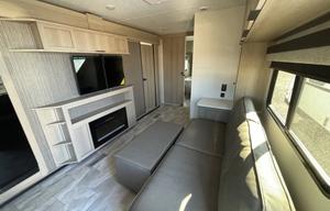 2025 Kodiak Ultra-Lite 241BHSL RV rental photo 2