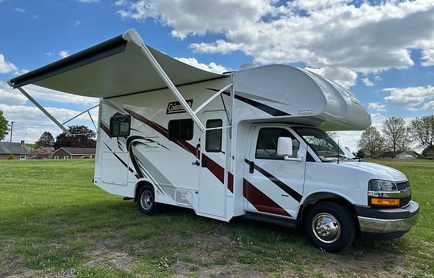 25ft Thor Coleman - Fully stocked and pet friendly