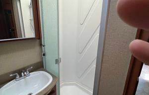 Holiday Rambler Admiral 32V