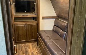 Luxury Desert Wanderer-Two Private Bedrooms