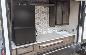 Family and Pet friendly mobile bunkhouse Mansion!