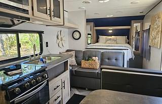 "Fall Prowler" Sleeps 6-7  BUNKHOUSE