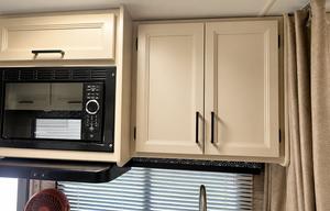 The Island Breeze Cruiser • Sleeps 6 CC-8G