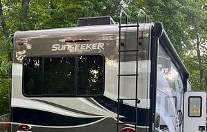 2019 Sunseeker 2860DS Ford RV rental photo 18