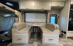 2022 Thor Motor Coach Chateau 27R