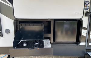 2017 Grand Design Imagine 2800BH RV rental photo 4