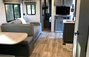 The Voyager~ 2 bed/1 bath Quad bunks, sleeps 8