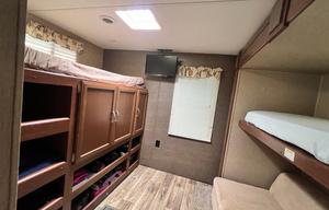 Cavs Camper - Beautiful 37' TT with Bunk House!!
