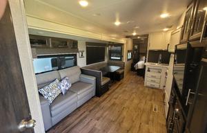 Scott & Yvette's 2021 Jayco Eagle HT 284BHOK