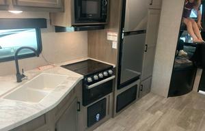 2023 Jay Flight 26BHS RV rental photo 2