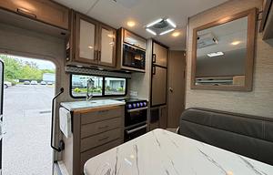 2021 Thor 22CM/Starlink/Sleeps 6/Solar