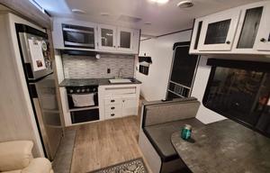 2021 Heartland Trail Runner 26' bunk house