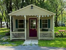 Cozy Corner Campground