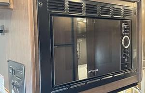 2020  Four Winds 23U $195/night